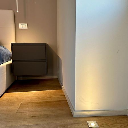 Lr Deluxe Apartments - Fondazione Prada - Metro M3 Milán Exteriér fotografie